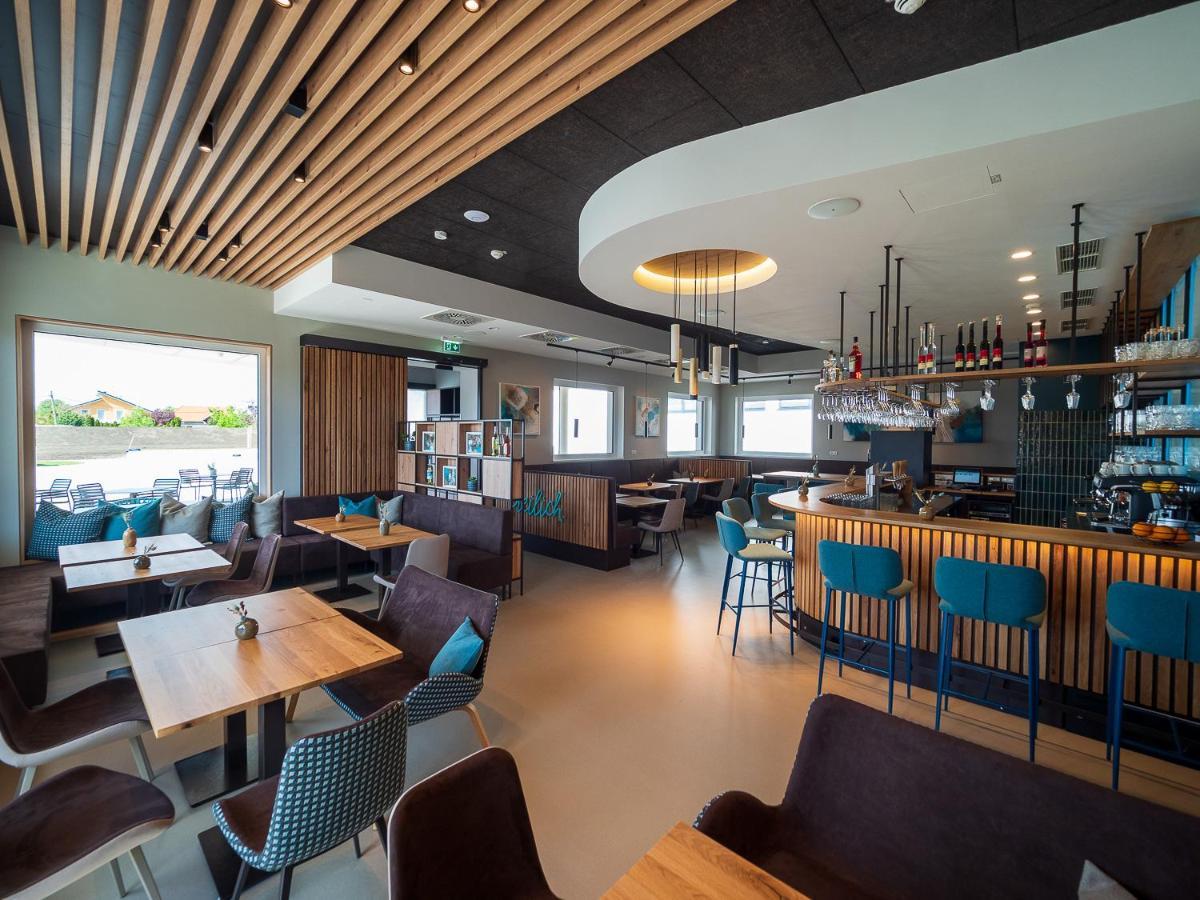 Freilich. Bistro. Bar. Hotel - Digitaler Self Check In Laa an der Thaya Exteriér fotografie